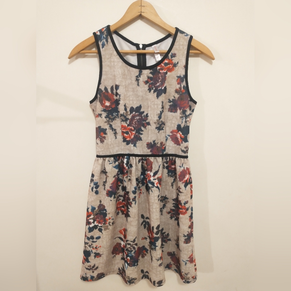 Xhilaration Floral Dress Fit and Flare Holiday Dress Women's Size Small